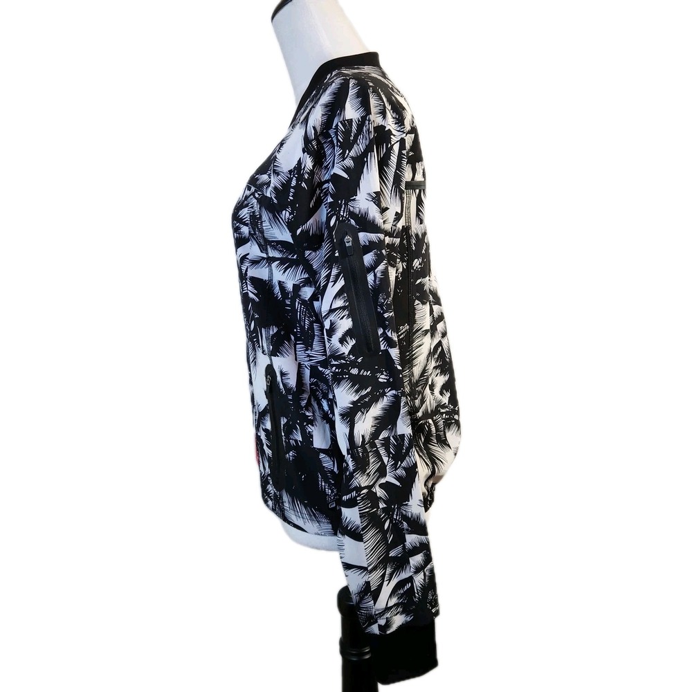 Fabletics Diana Bomber Jacket Womens Small Black & White Malibu Leaf Print Top - Picture 4 of 16
